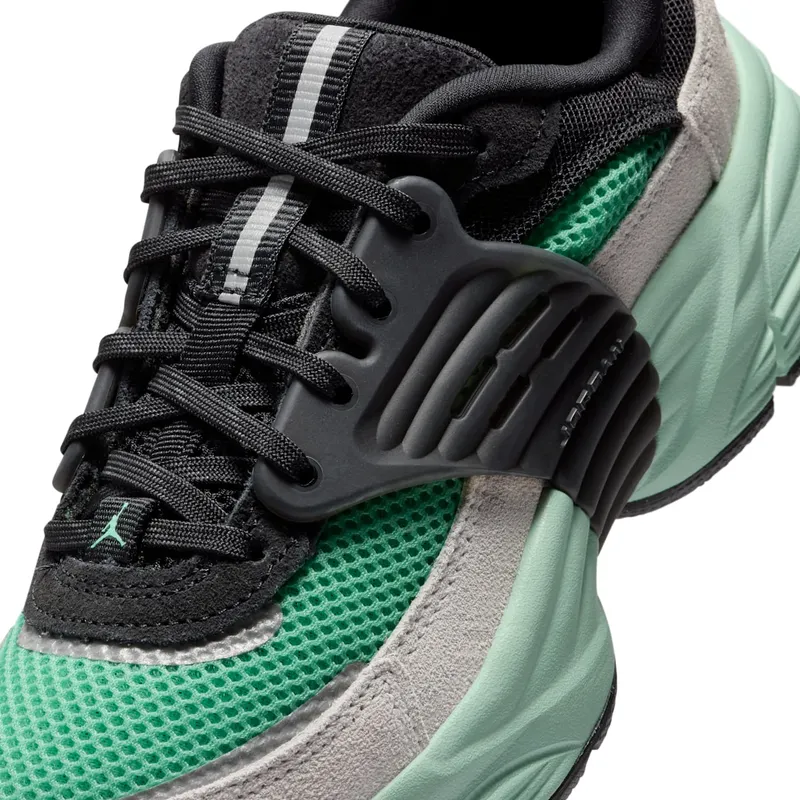 air-jordan-trunner II6531-004