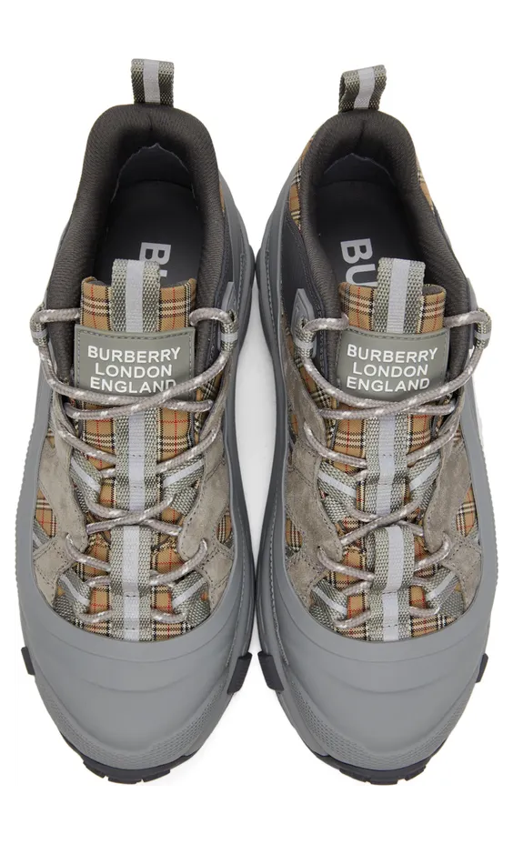 Burberry Arthur Chunky Low-Top Sneakers (8043864) (5)
