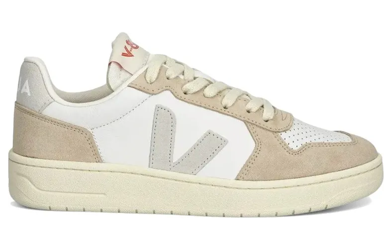 Veja V-82 Leather White Natural Almond (VE3320756A)