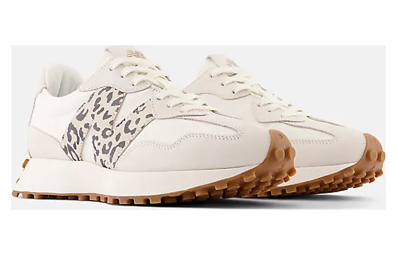 New Balance 327 “Sea Salt Leopard”: panterprint als neutral (3)