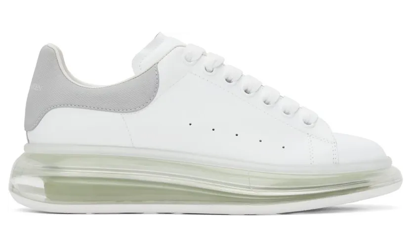 Alexander McQueen Oversized Sneaker 662659WIA4T