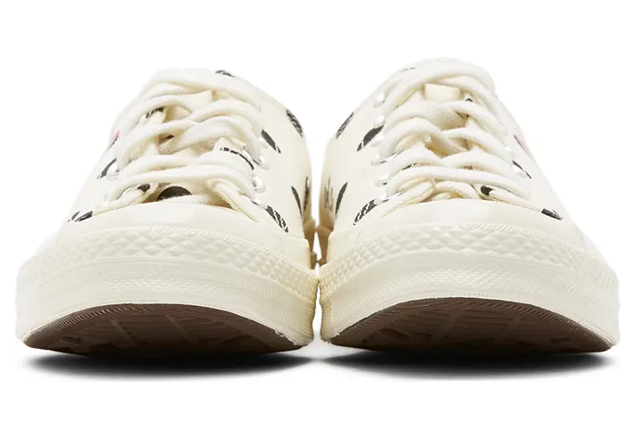 Comme des Garçons Play Black Converse Edition Polka Dot Heart Chuck 70 Low Sneakers (P1K114) (2)