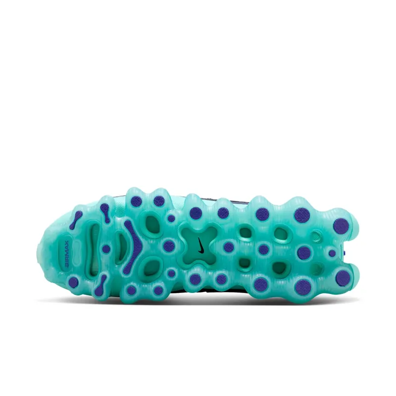Nike Liquid Max – “Black / Radiant Blue / Aurora Green / Chrome” (IQ7635-001)