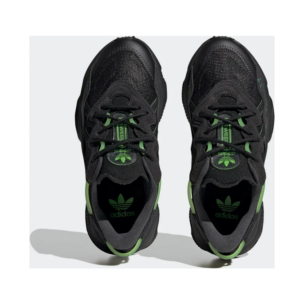 Adidas OZWEEGO Core Black / Core Black / Solar Green (HQ1637)