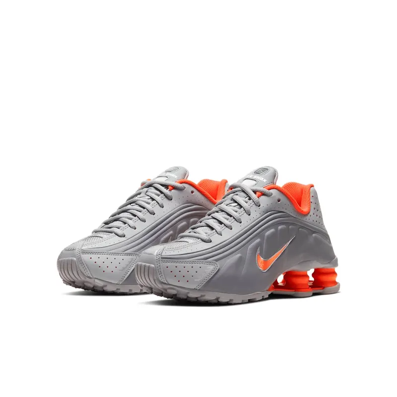Nike Shox R4 Light Smoke Grey (GS) Light Smoke Grey/Particle Grey/Metallic Silver (CW2626-001)