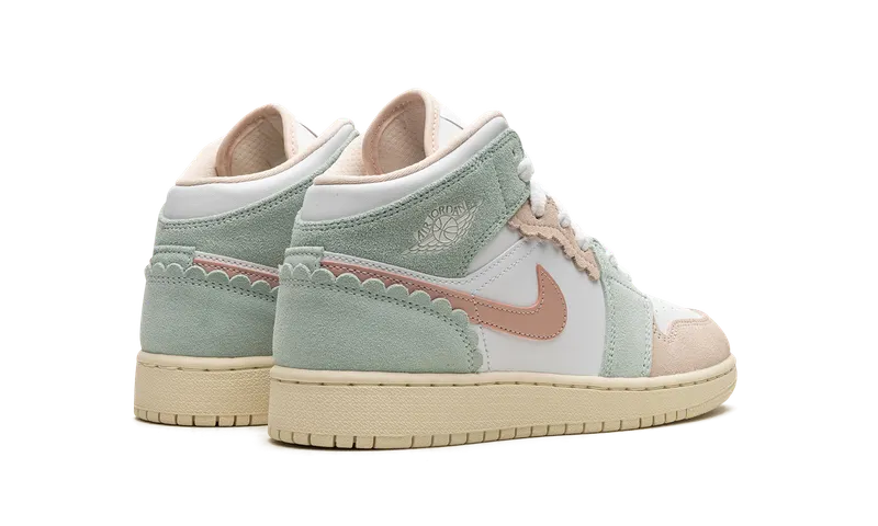 Air Jordan 1 Mid GS “Pink Oxford” (DZ5361-100)
