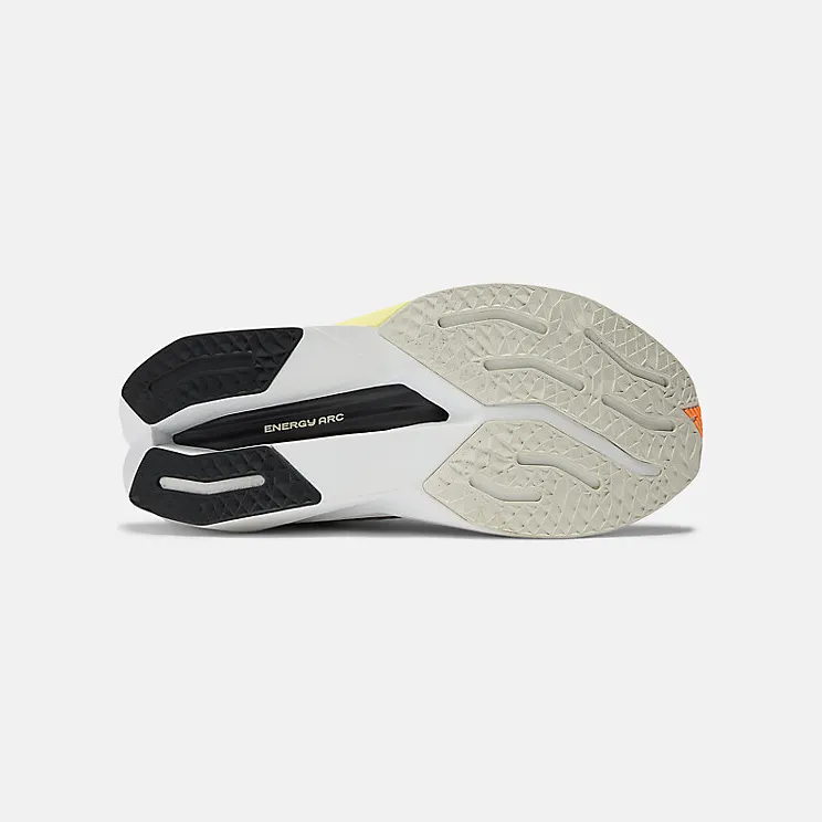 new-balance-fuelcell-supercomp WRCXCA4