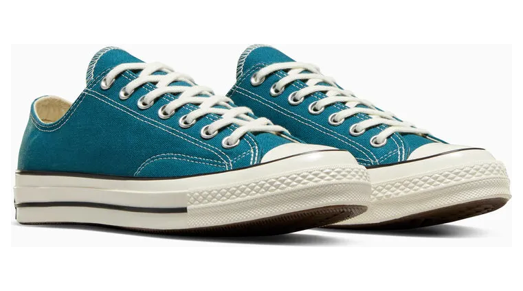 converse-chuck-taylor-all-star A05585C