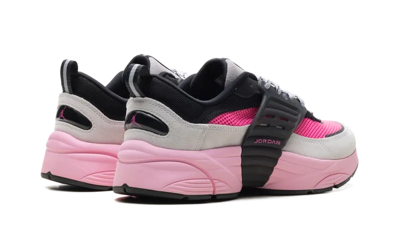 Jordan Trunner O/S “Pink Blast” (IB3722-002)