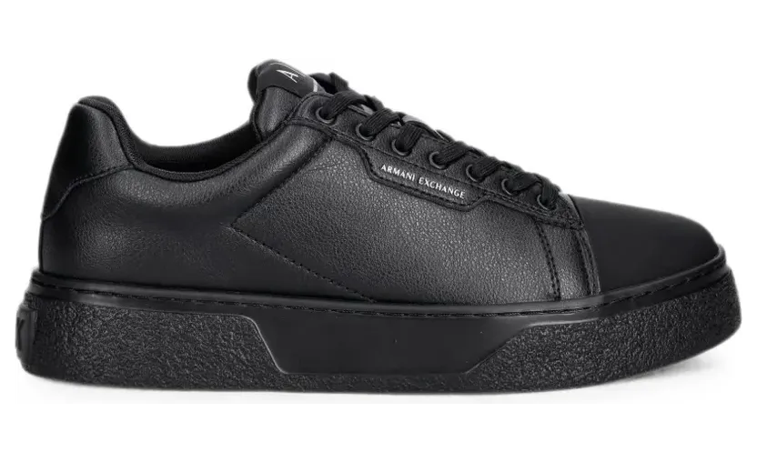 Armani Exchange Sneakers mit Logo-Print – Schwarz (XM001666AF3)