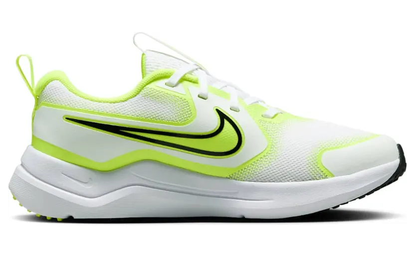 nike-cosmic-runner HM4402-106