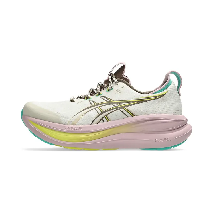 ASICS GEL-NIMBUS 28 TR “Light Dust / Clay Canyon” (1012B981-020)