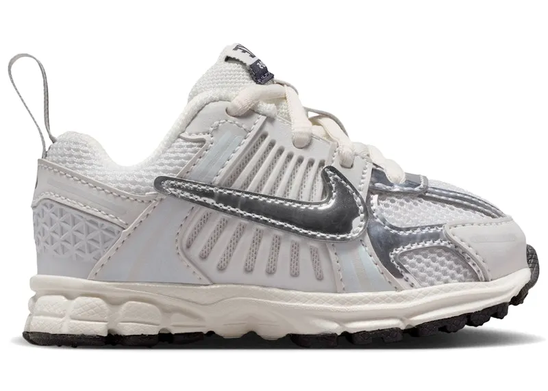 Nike Vomero 5 Photon Dust Gridiron Chrome (IR4588-001)