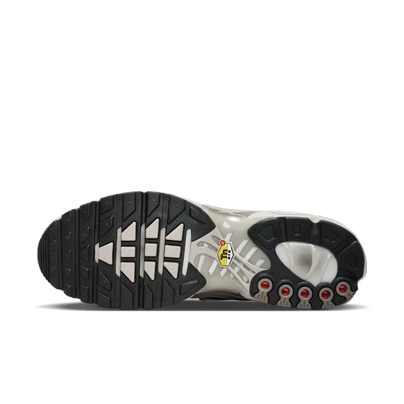 Nike Air Max Plus Year of the Snake (IB7679-200)