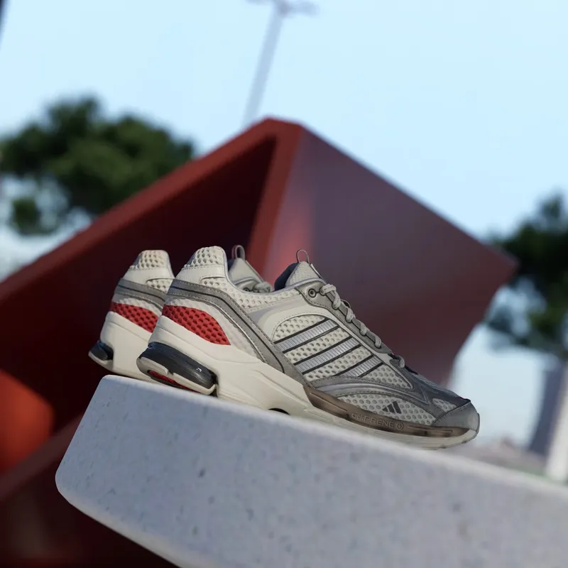 Adidas SPIRITAIN 2000 Shoes Ivory / Tech Grey Metallic / Core Black (KK2924)