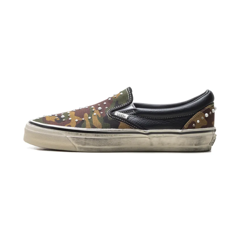 Vans LX Classic Slip-On 98 “Pearlized Pack Camo Black” (VN000D9PCAK)