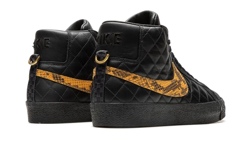 Nike SB Blazer “Supreme – Black” (DV5078-001)