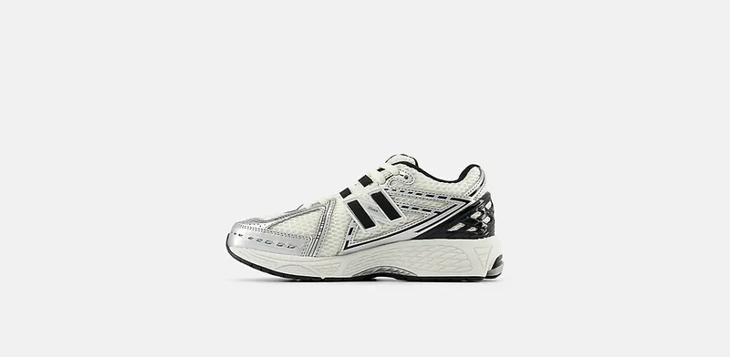 New Balance 1906 GS “Silver Metallic Black” (GC1906ER)