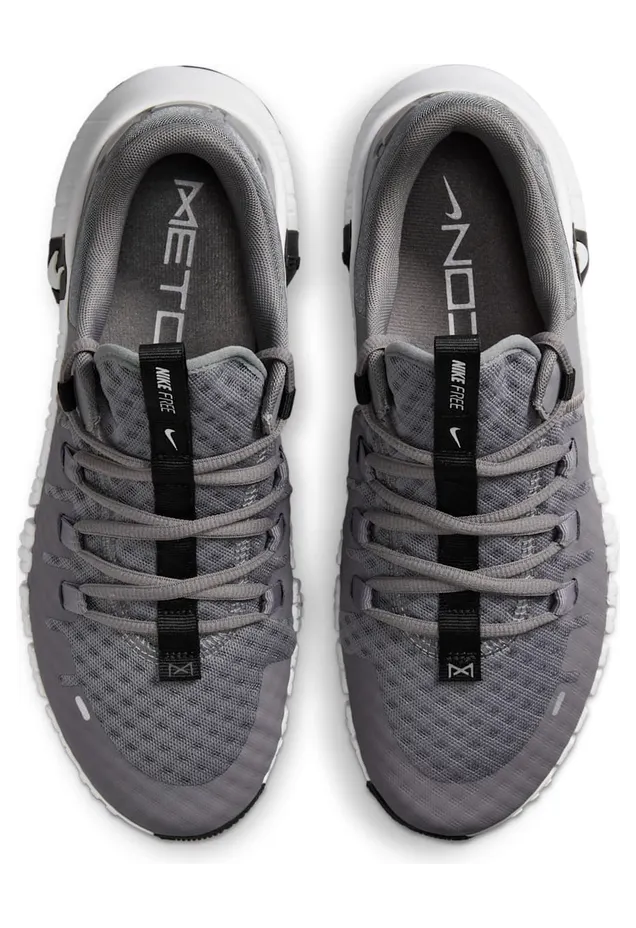 nike-free FN6616-001