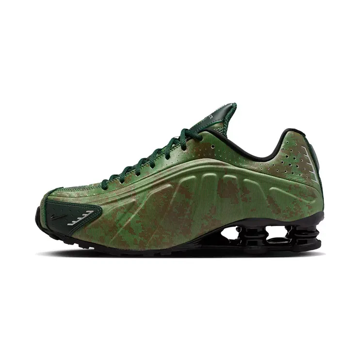 Nike Shox R4 – “Noble Green / Team Kelly Green / Rough Green / Black” (IQ0636-300)