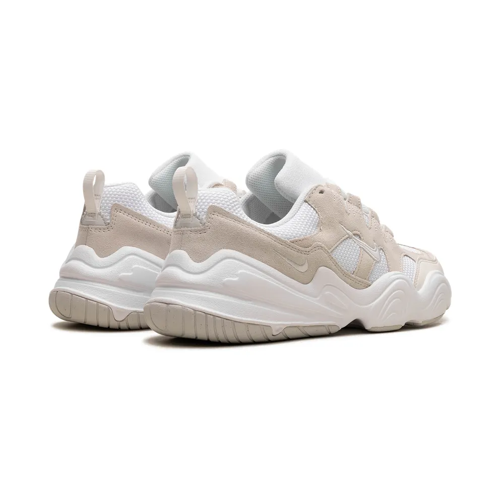 Nike Tech Hera “Photon Dust White” (FJ9532-100)