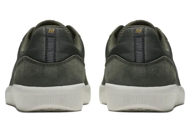 nike-team AH3360-301