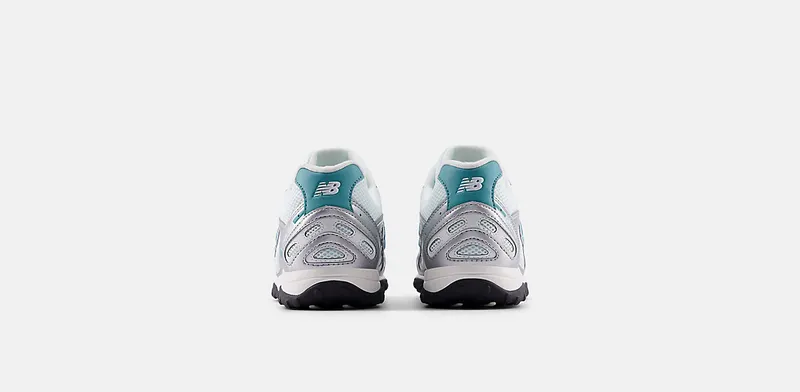 New Balance 204L Light Silver Metallic (U204L7A8)