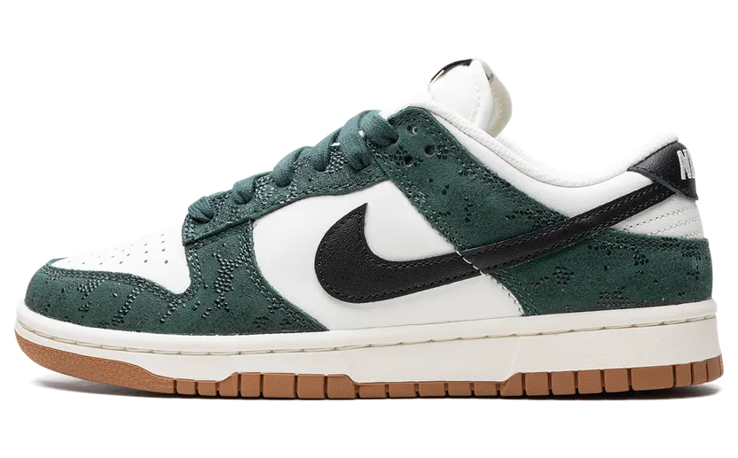 Nike DUNK LOW “Green Snake” (FQ8893-397)
