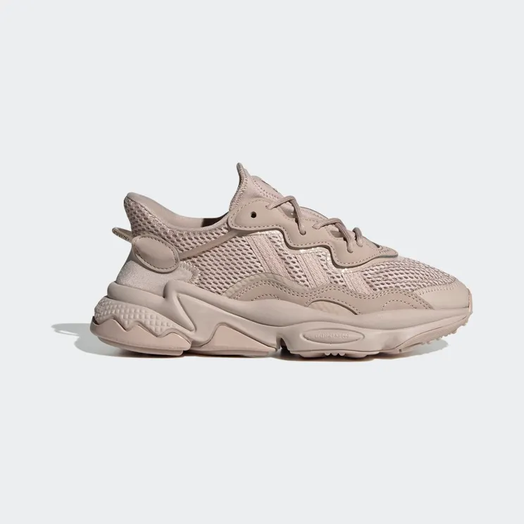 adidas OZWEEGO Wonder Taupe / Wonder Taupe / Cloud White (HQ1621)