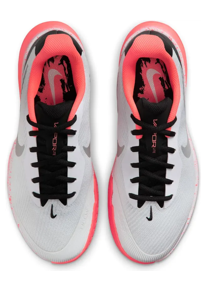 nikecourt HV1384-100