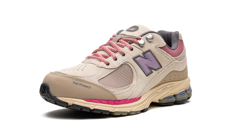 New Balance 2002R “Hiking Pack – Beige” (M2002RWL)
