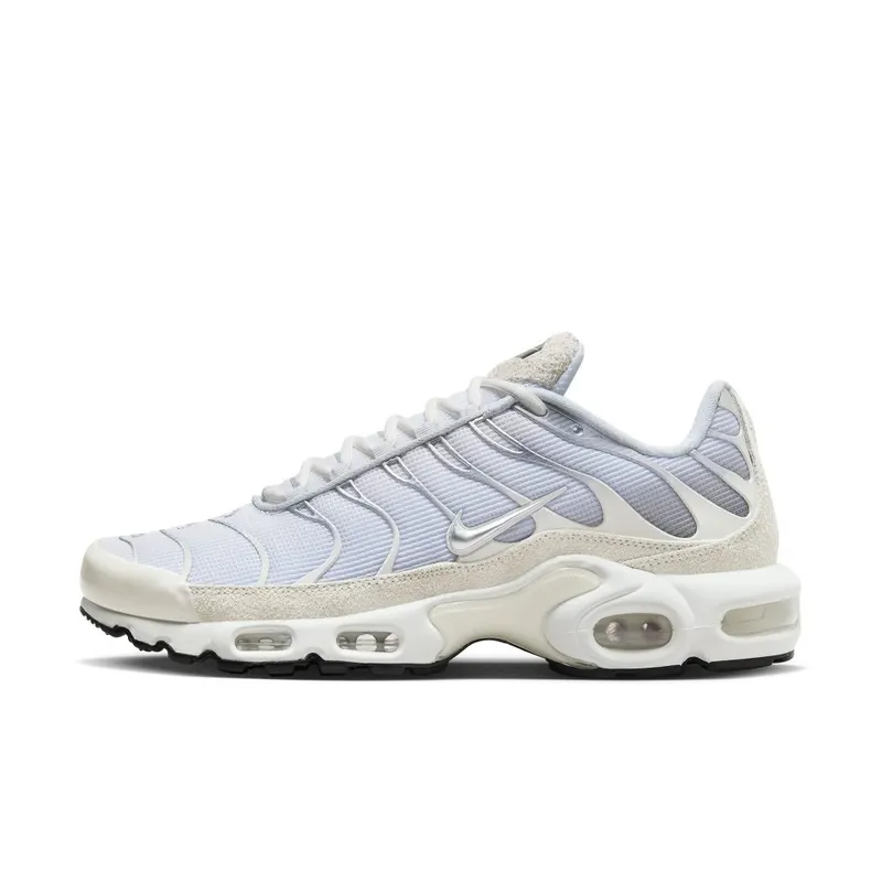Nike Air Max Plus Pure Platinum/Sail/Wolf Grey/Metallic Silver (FN7813-001)