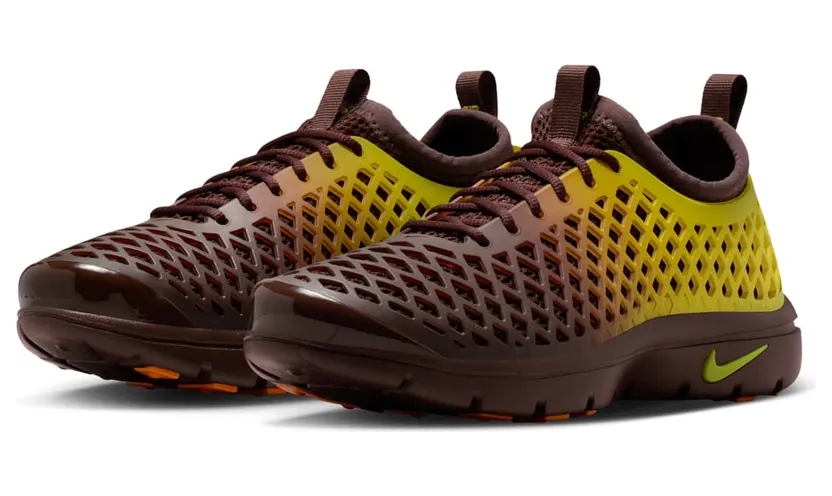 nike-sneaker IO9932-200