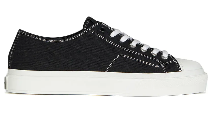 Givenchy City In Black (BH0050H0VA-001)