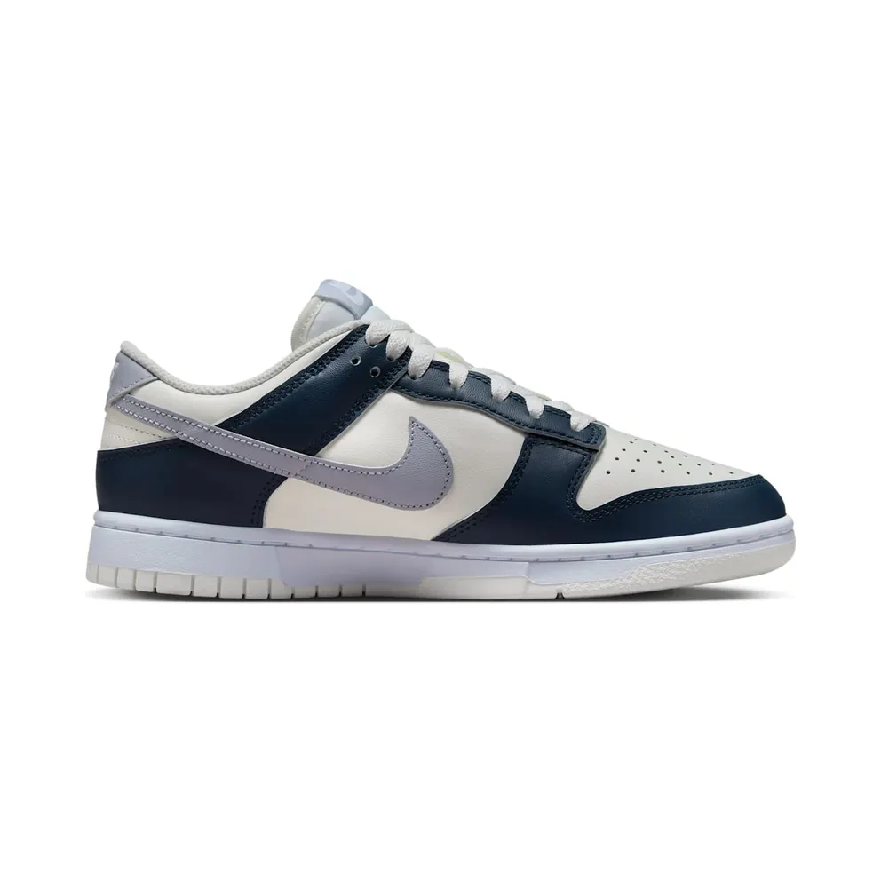 Nike Dunk Low “Armoury Navy” (HV2390-100)