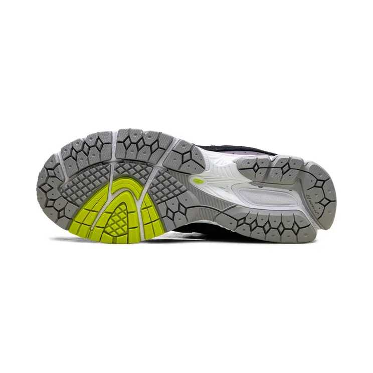 new-balance-2002r M2002RHI