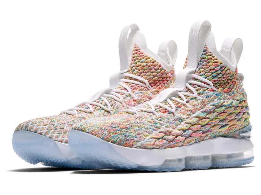 nike-lebron-15 897648-900