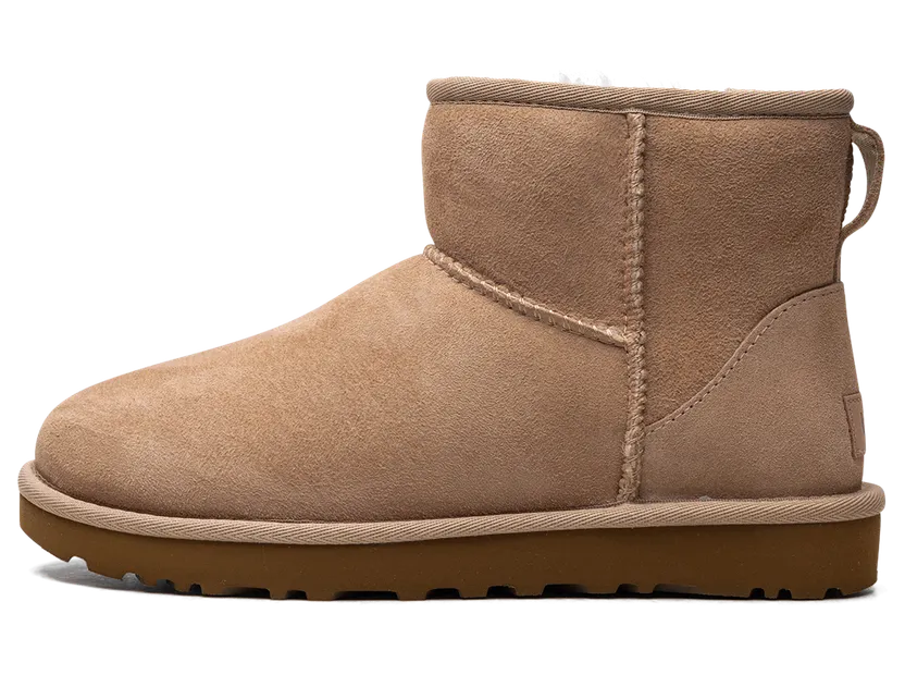 UGG W CLASSIC MINI II “SAND” – 1016222-SAN
