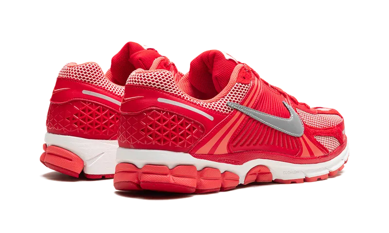 Nike Zoom Vomero 5 PRM “University Red Metallic Silver” (FN6833-657)