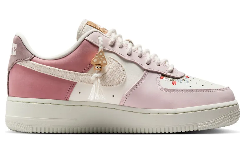 nike-air-force IB8874-111