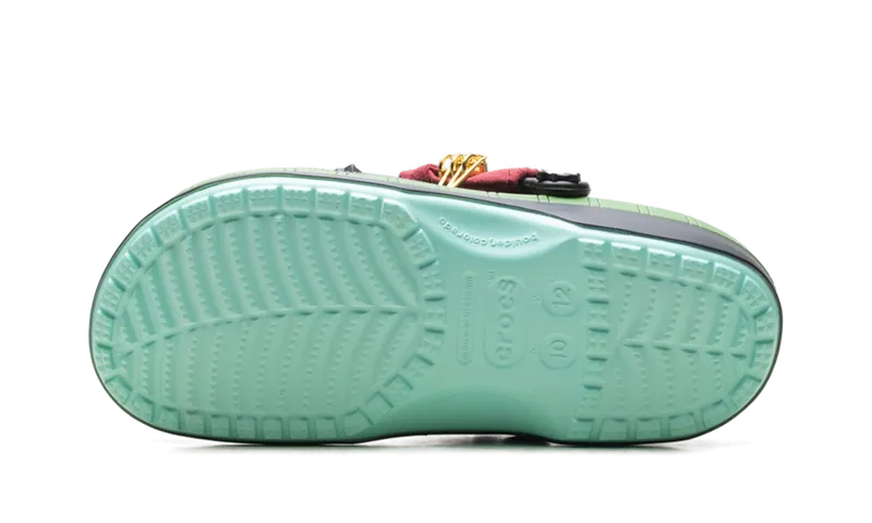 Crocs Classic Clog “One Piece Roronoa Zoro” (212953-90H)