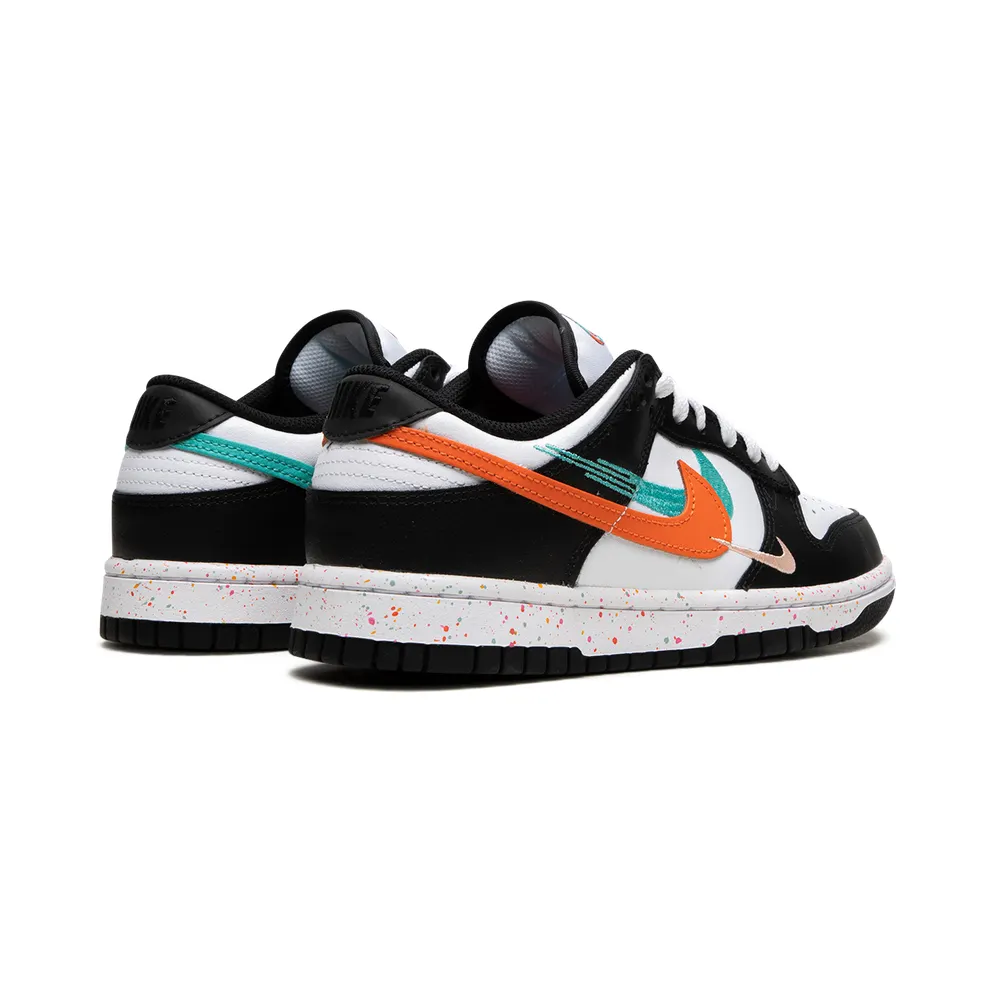 Nike DUNK LO MNS “Lunar New Year – Multi-Swoosh” (FD4623-131)