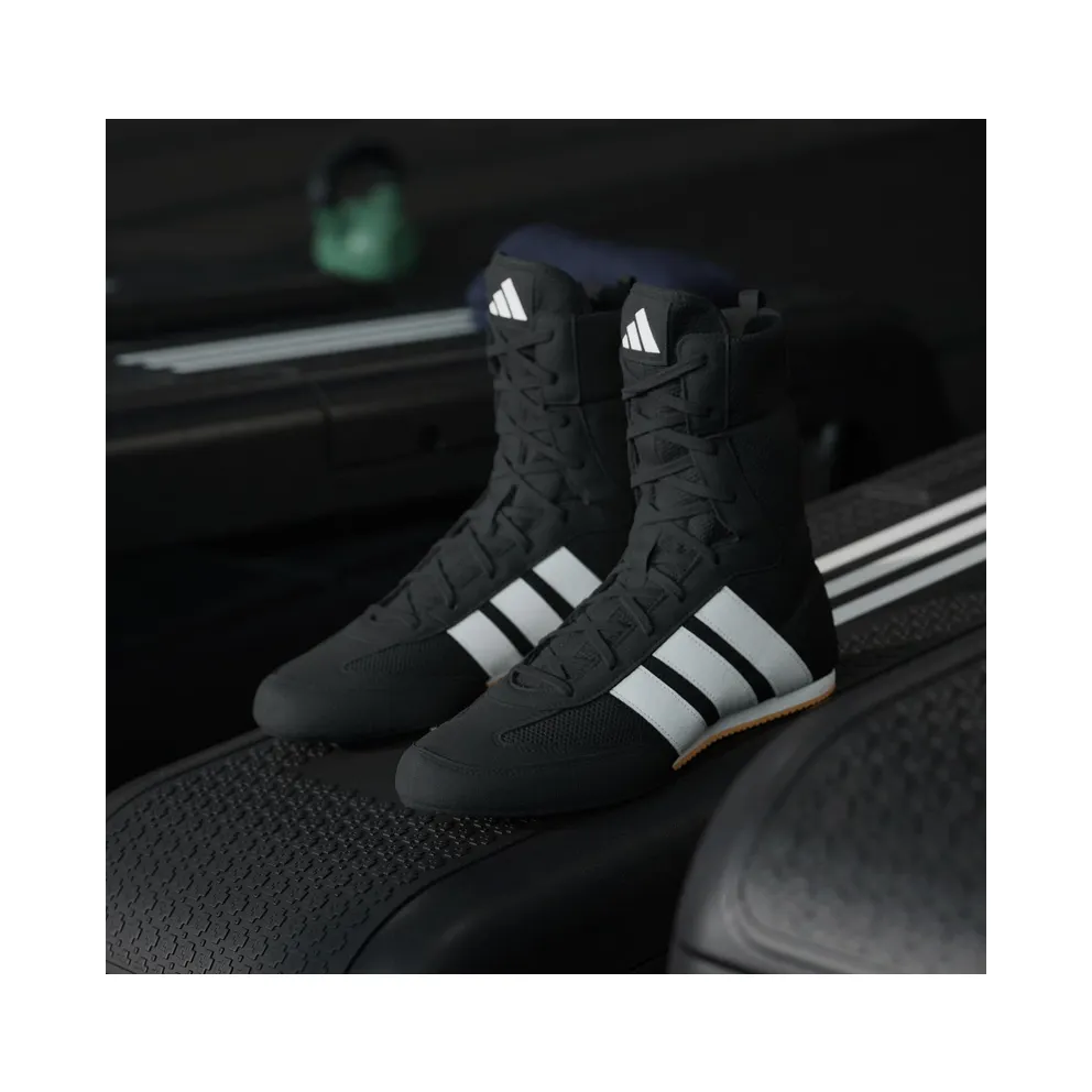 Adidas Box Hog Classic Core Black / Cloud White / Core Black (JQ8538)
