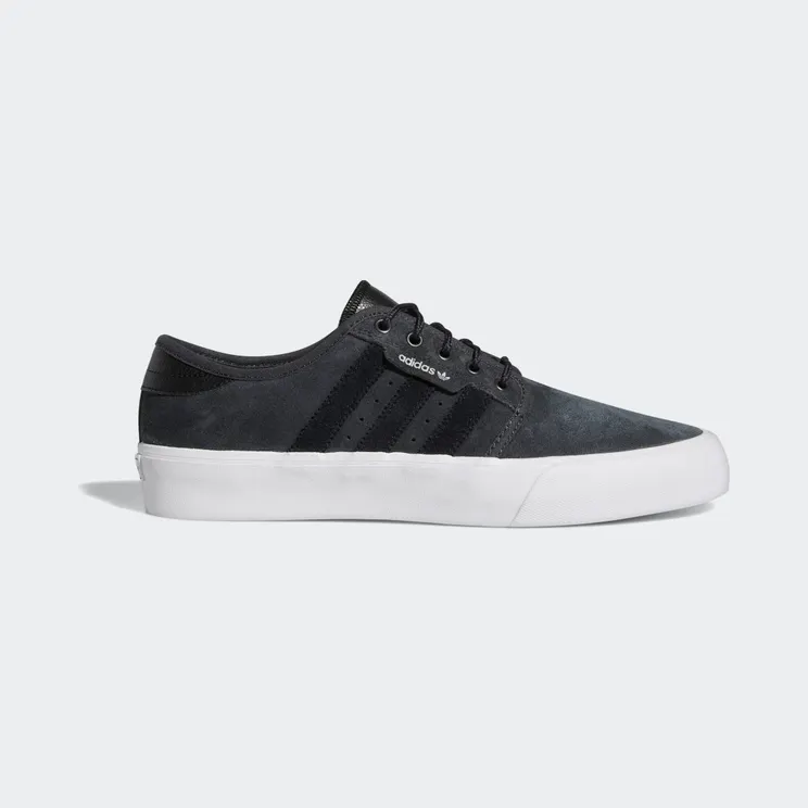 adidas Seeley XT Carbon / Core Black / Cloud White (GX2075)