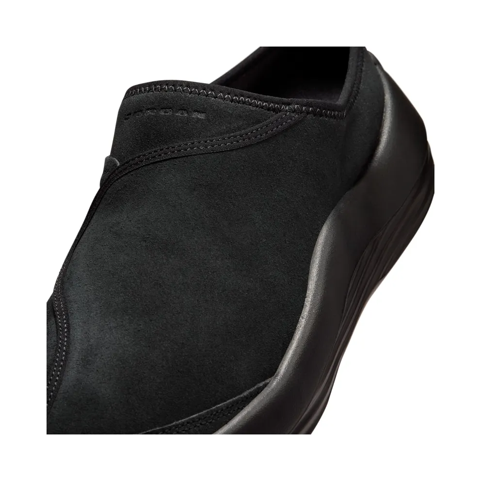 Jordan Future Mule – “Black / Dark Smoke Grey” (HV5073-005)