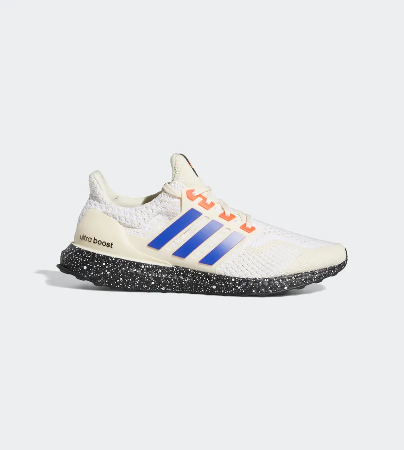 adidas Ultraboost 5.0 DNA Wonder White / Sonic Ink / Solar Red (GV7713)