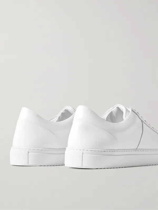 Mr P. Larry Leather White (MPF00001)