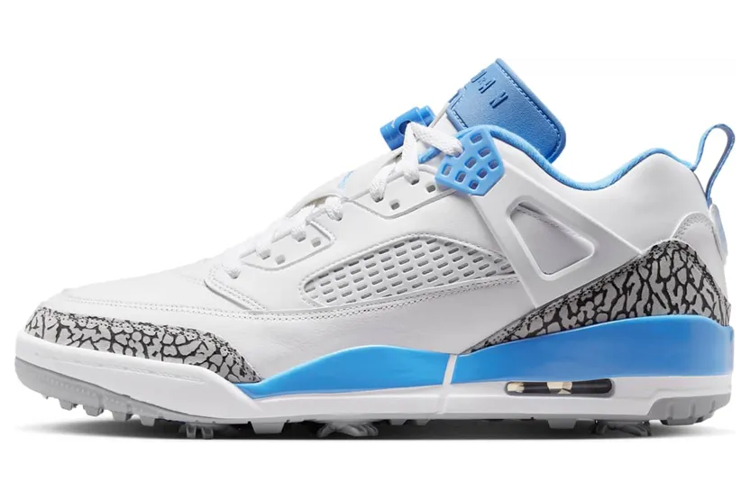 Jordan Spizike Golf UNC: University Blue op de green