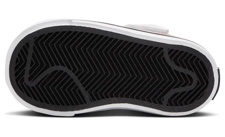 nikecourt DA5382-126