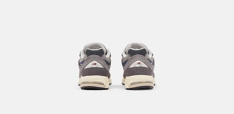 New Balance 2002R “NB NAVY” (M2002REL)